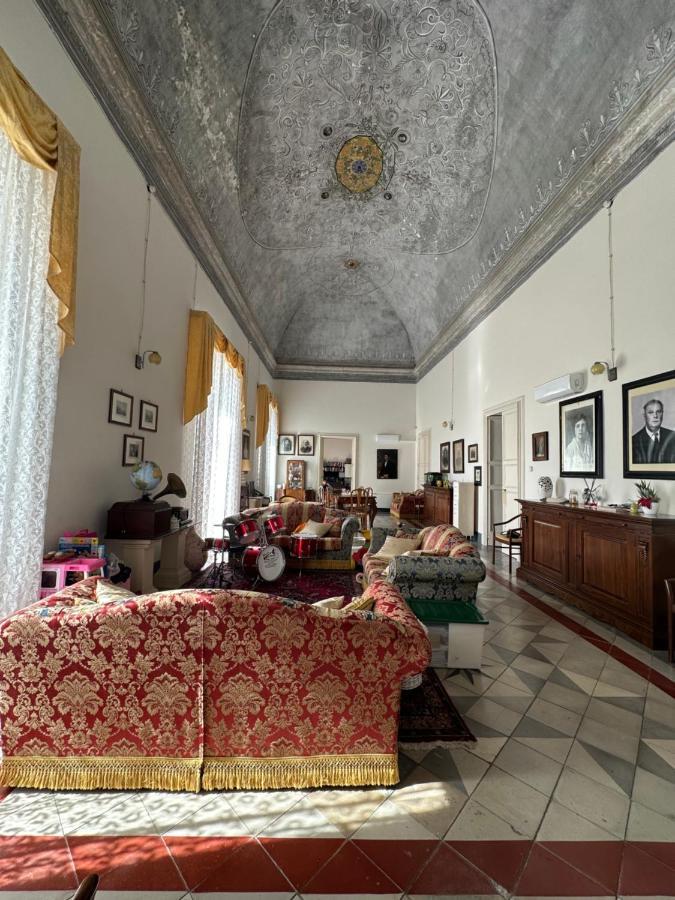 Отель La Dimora Del Barone Верноле Экстерьер фото